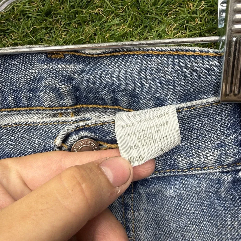Levis shop confidence